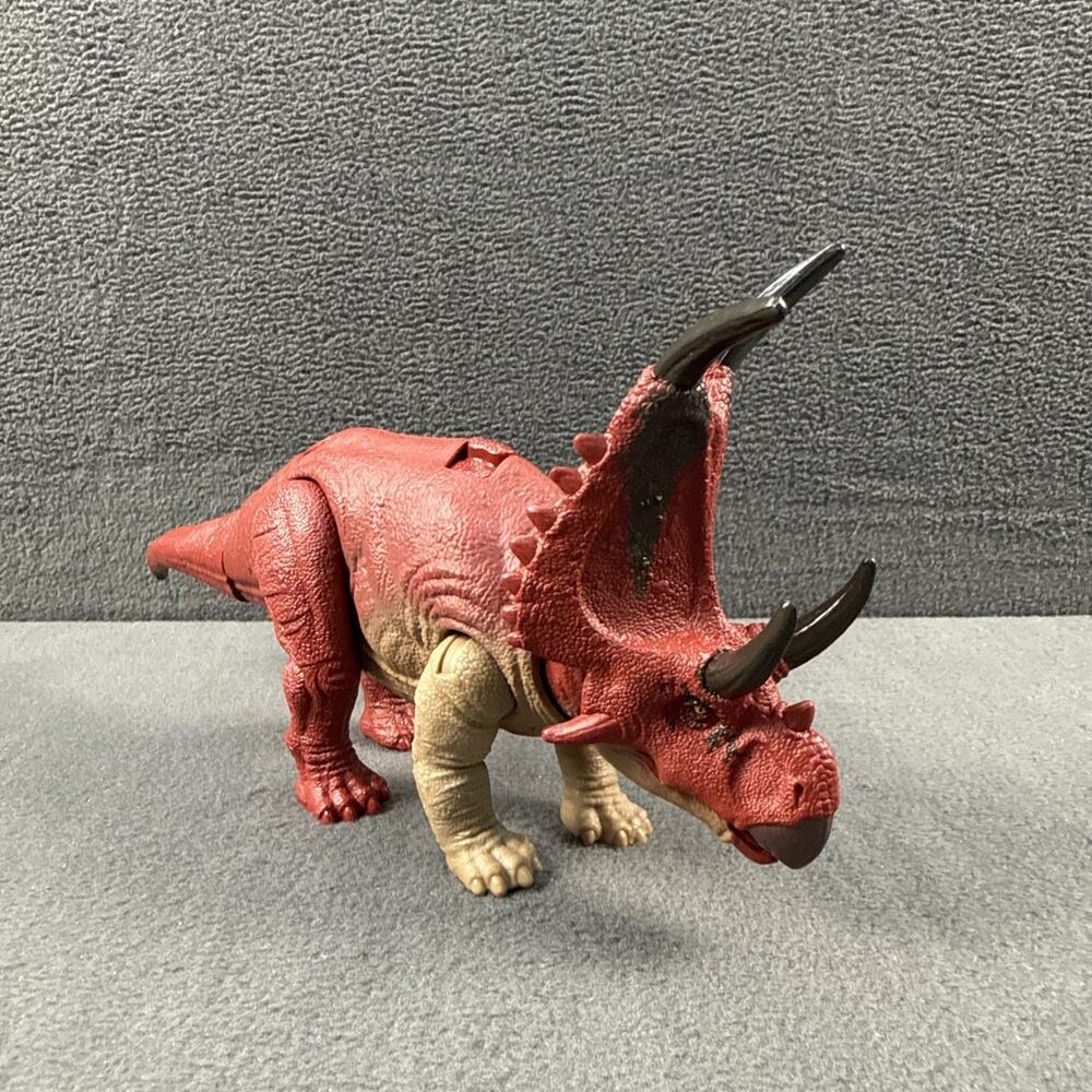 Jurassic World Dominion Wild Roar Diabloceratops Dino Trackers 11” Figure TESTED